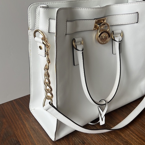 Michael Kors white large hamilton 2 way bag. - Picture 5 of 14